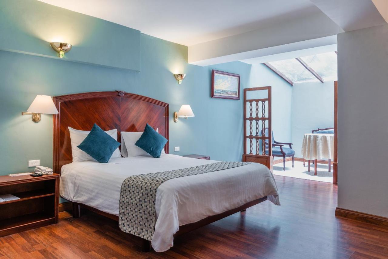 Hotel Libertador Loja Buitenkant foto
